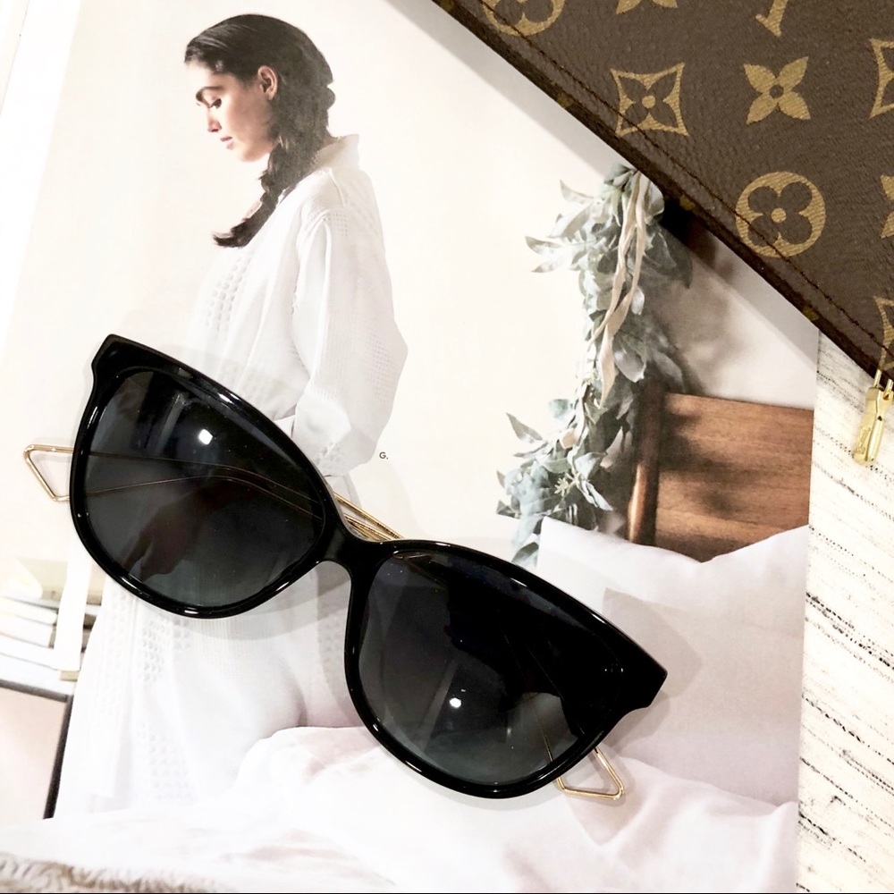 Dior Confident 2 Rectangle Sunglasses 57mm w/case.